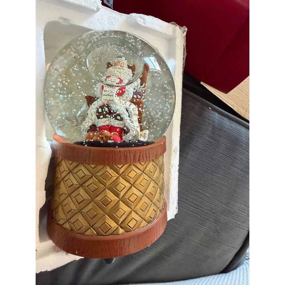 Waterford Holiday Heirlooms Santa Claus Snow Globe Limited Edition Christmas Box